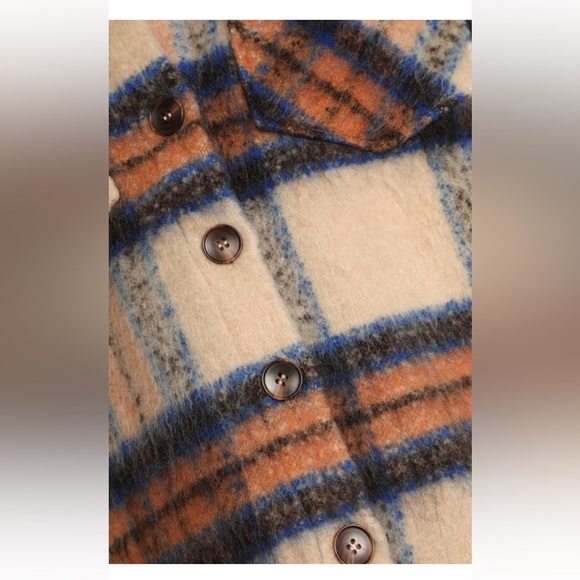 Cozy callings beige multi plaid shacket - Picture 6 of 6